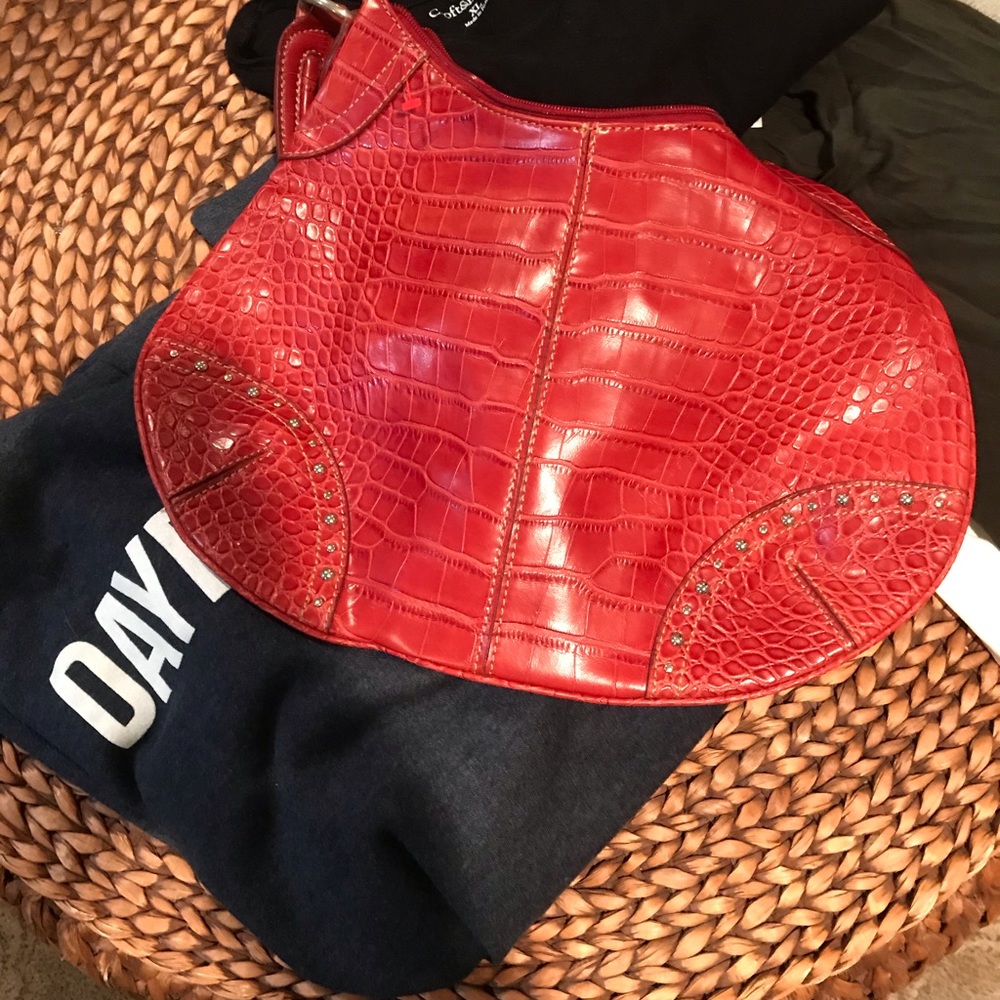 Tommy Bahama new purse. Dreamer sweatshirt. Jewelr